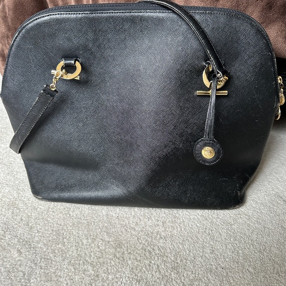 Authentic YURIE NITANI Black Leather Shoulder Bag - Picture 4 of 12